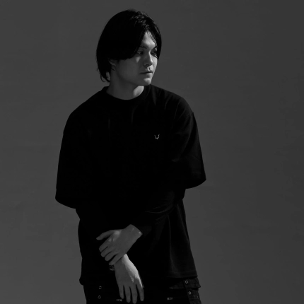 REJECT STANDARD TEE（着用イメージ1）