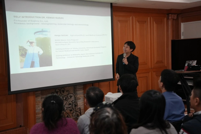 台湾で大注目！未来の健康ドリンク「MATCHA NOVA」で、君も元気ハツラツ生活を始めようぜ！