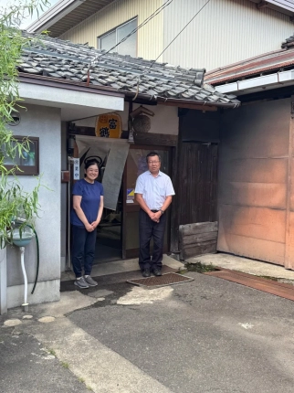 蔵前で 中村夫妻