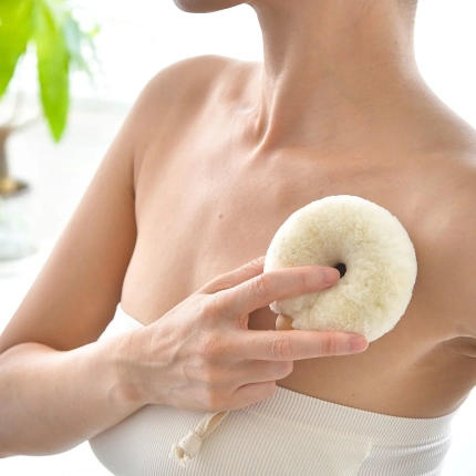 白いドーナツ型のボディケア用品