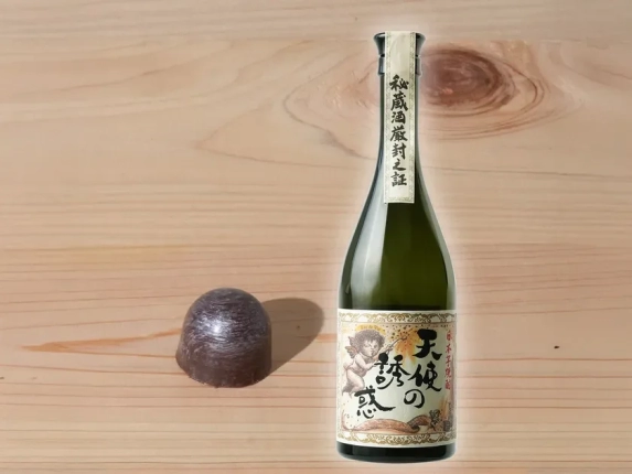 天使の誘惑(焼酎)とチョコレート