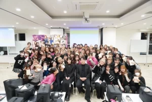 メンズメイク、みんなで学んでカッコよくなろうぜ！札幌ビューティーアート専門学校で過去最大の186名がメンズメイク検定2級に挑戦！